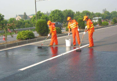 宜春 彩色路面喷漆维修改色的使用寿命有多长？